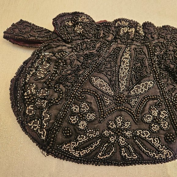 Vintage Black Beaded Wristlet - Picture 2 of 9